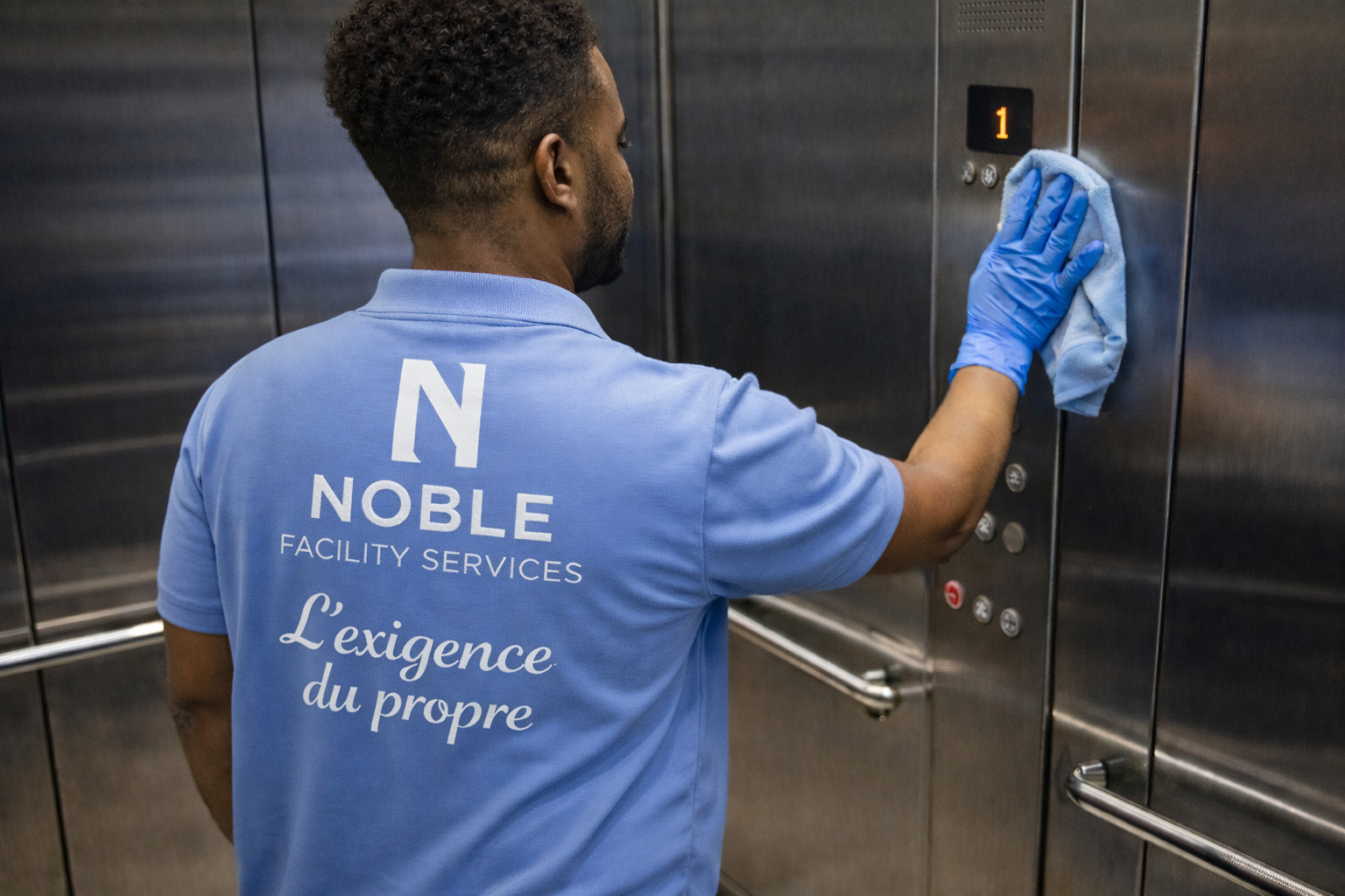 Nettoyage des parties communes : hall, escaliers, paliers et immeubles